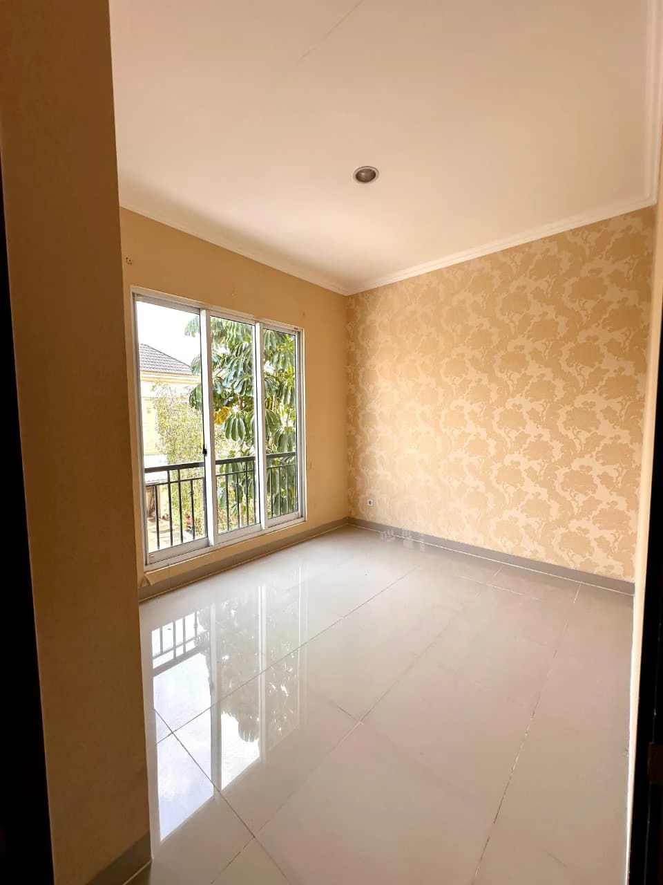 Rumah Alegria BSD City – Seberang Santa Ursula, Dekat Tol & Pasar Modern galeri gambar