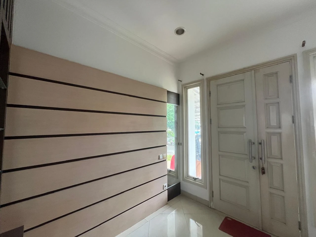 Rumah Hoek Chalcedony PHG Gading Serpong – Depan Sport Club, Semi Furnished galeri gambar