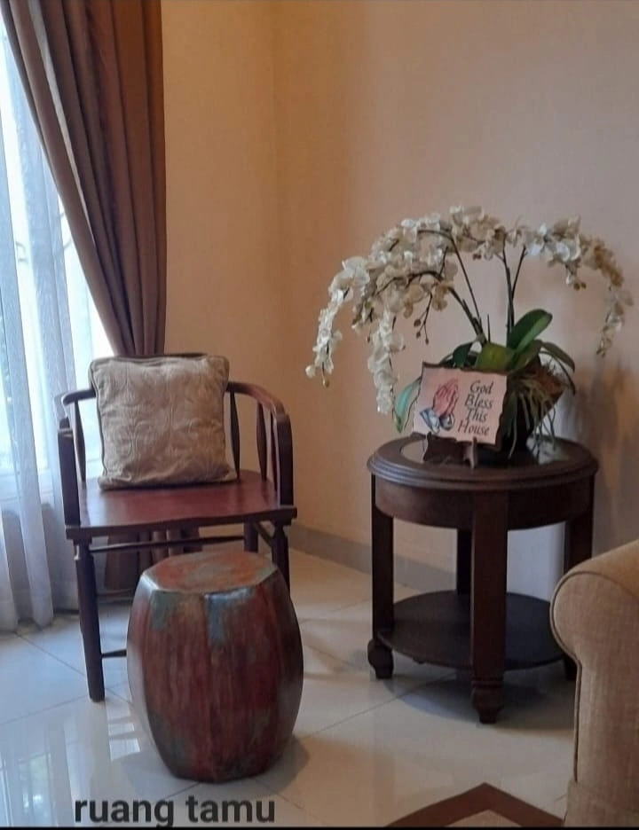 Rumah Cantik Full Furnish Aquamarine PHG – Samping Taman Fasum, Garasi + Carport galeri gambar