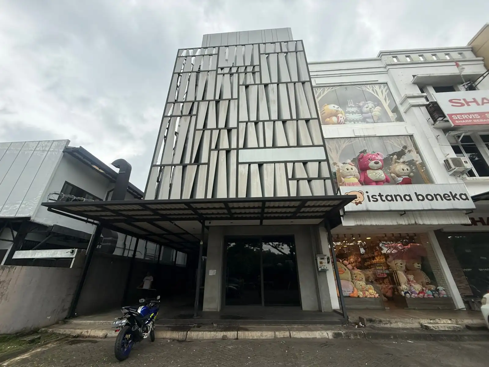 Dijual Ruko BSD 4 Lantai Full Furnished Siap Usaha Dekat Tol & Stasiun Rawa Buntu — Foto 2