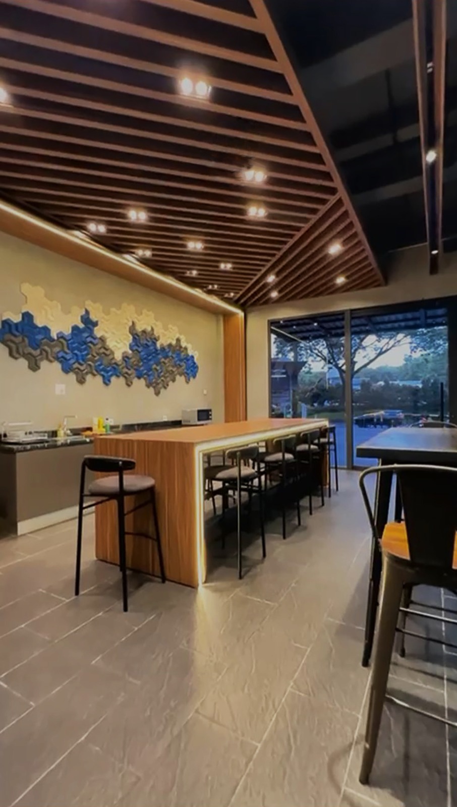 Dijual Ruko BSD 4 Lantai Full Furnished Siap Usaha Dekat Tol & Stasiun Rawa Buntu — Foto 1