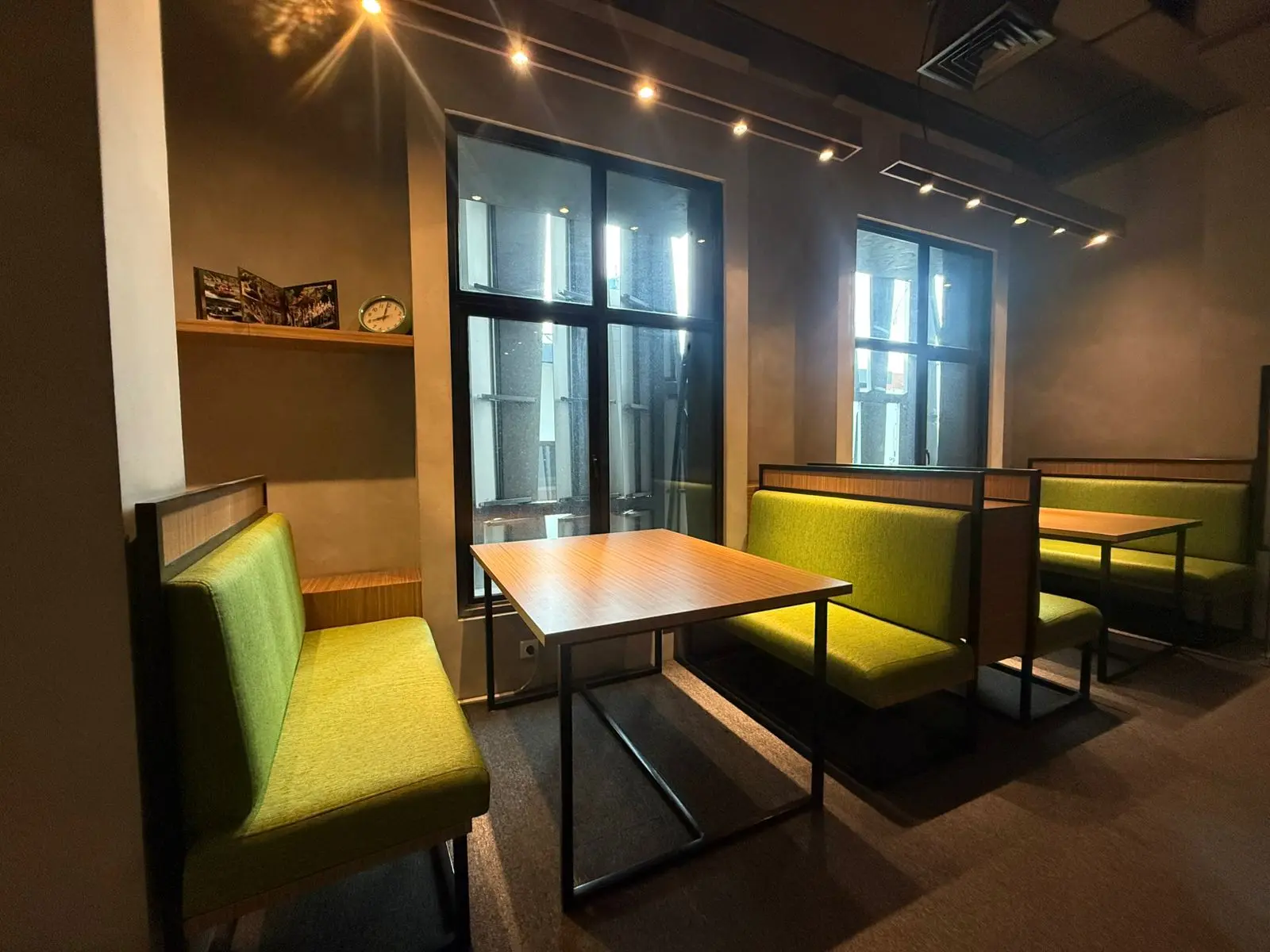 Dijual Ruko BSD 4 Lantai Full Furnished Siap Usaha Dekat Tol & Stasiun Rawa Buntu — Foto 8