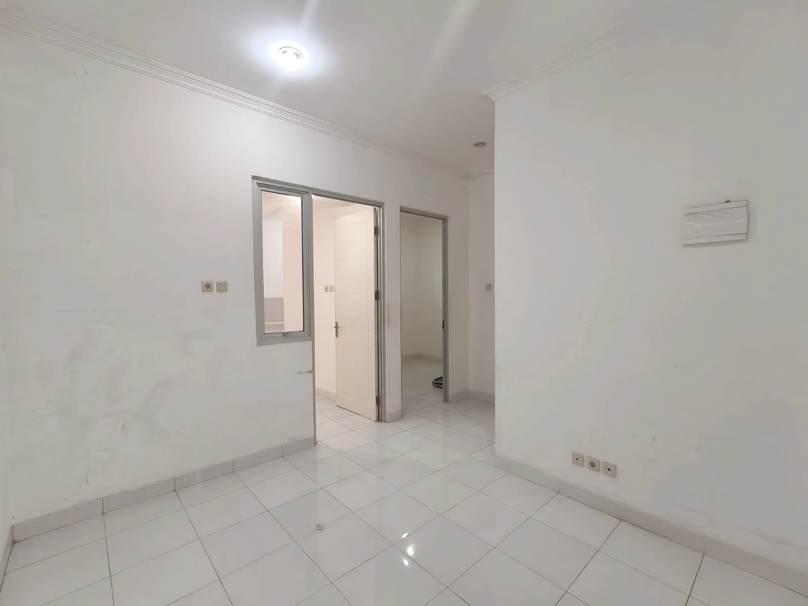 Paling Murah! Rumah Catalina Navona Gading Serpong Sudah Renov & Diperbesar — Foto 5