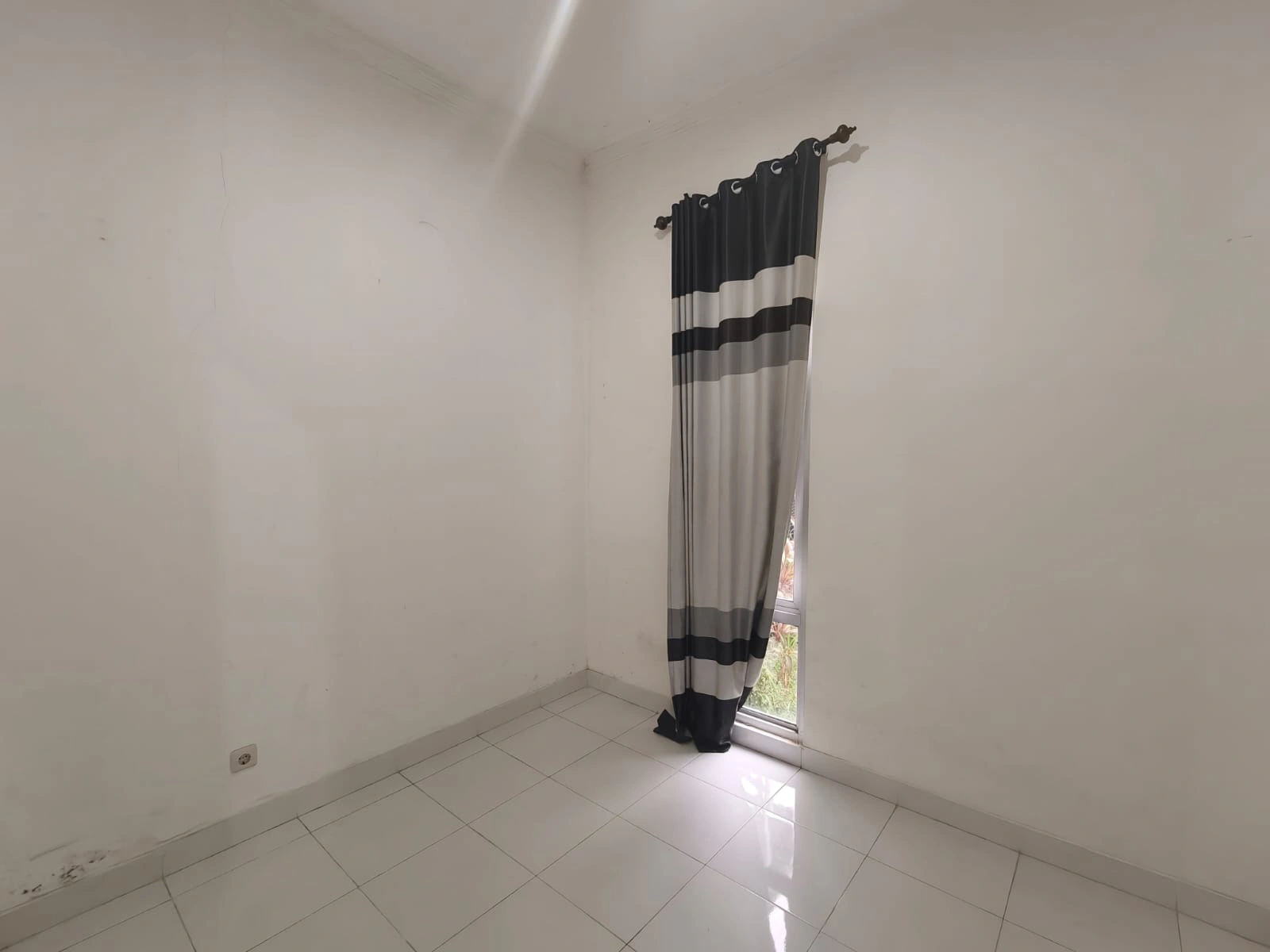 Paling Murah! Rumah Catalina Navona Gading Serpong Sudah Renov & Diperbesar — Foto 6