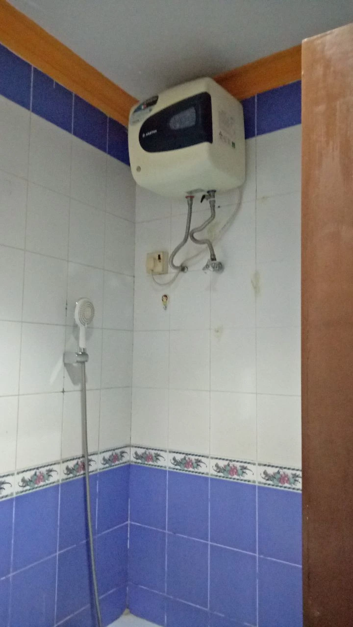 Disewakan Rumah Nyaman Sutera Cemara Alam Sutera – Semi Furnished, Siap Huni! — Foto 3